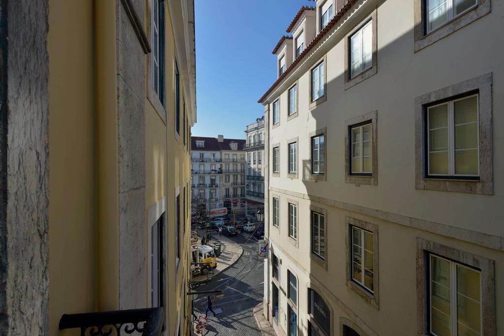 Flh Bairro Alto - Chiado Spacious Flat Lissabon Zimmer foto